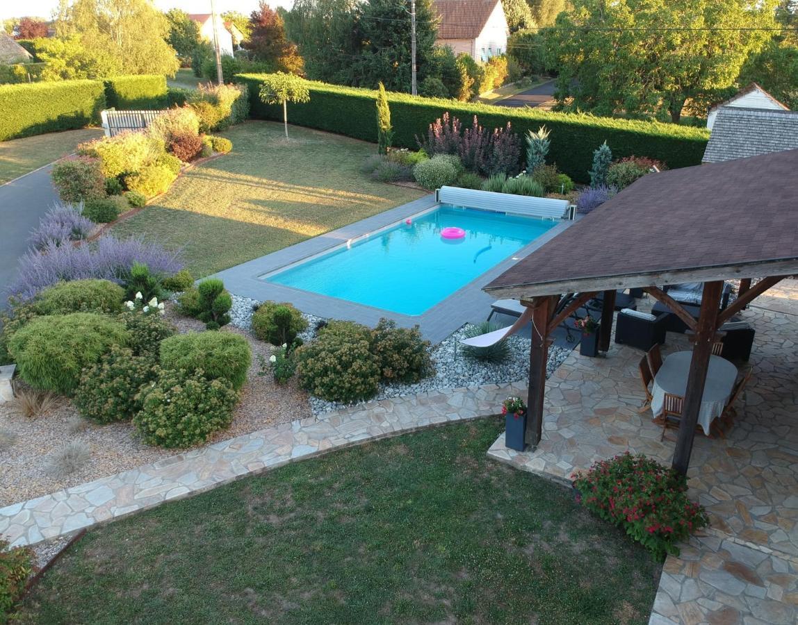 La Palentine Bed & Breakfast Châteaumeillant Exterior foto